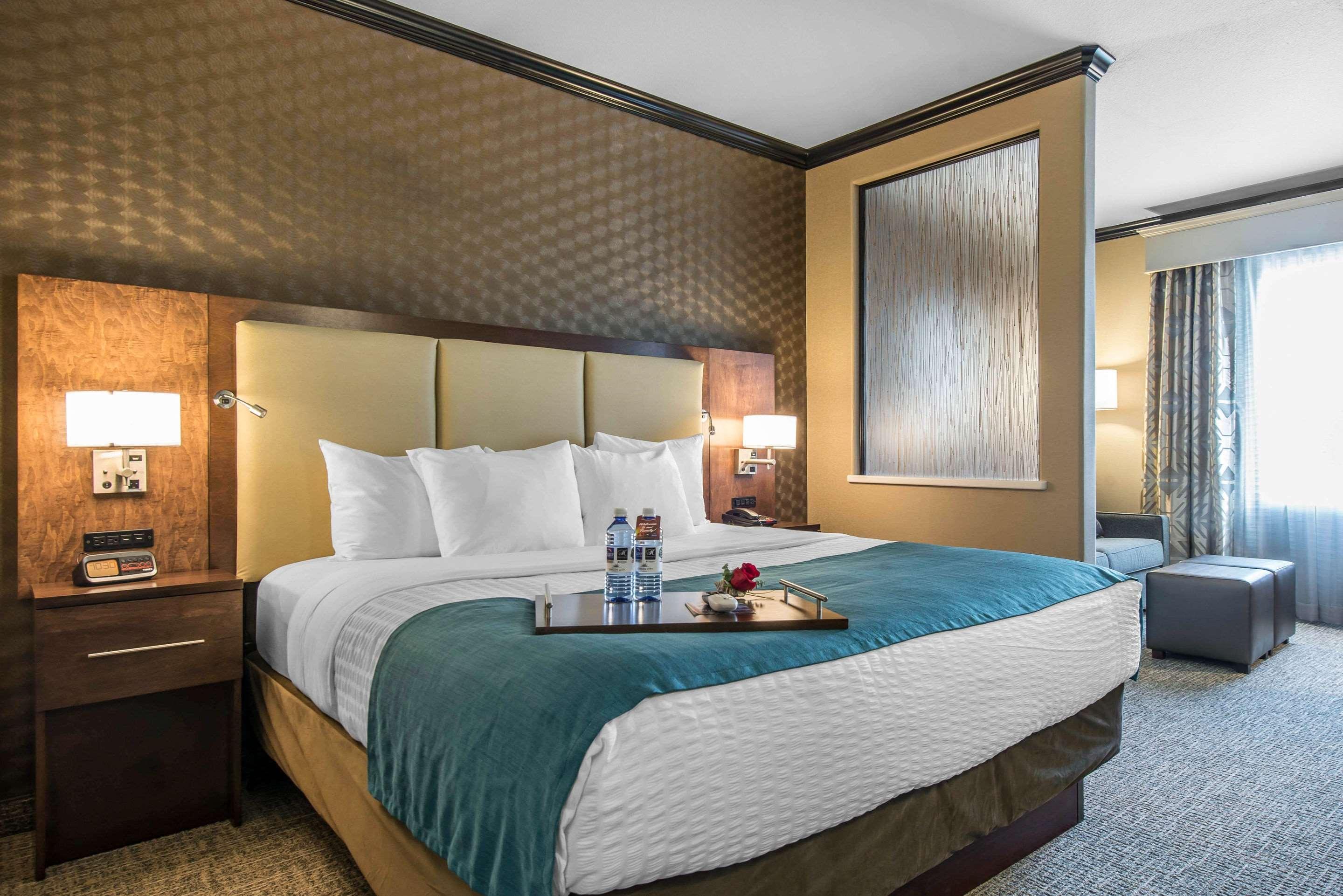 The Heritage Inn & Suites, Ascend Hotel Collection Garden City Bagian luar foto