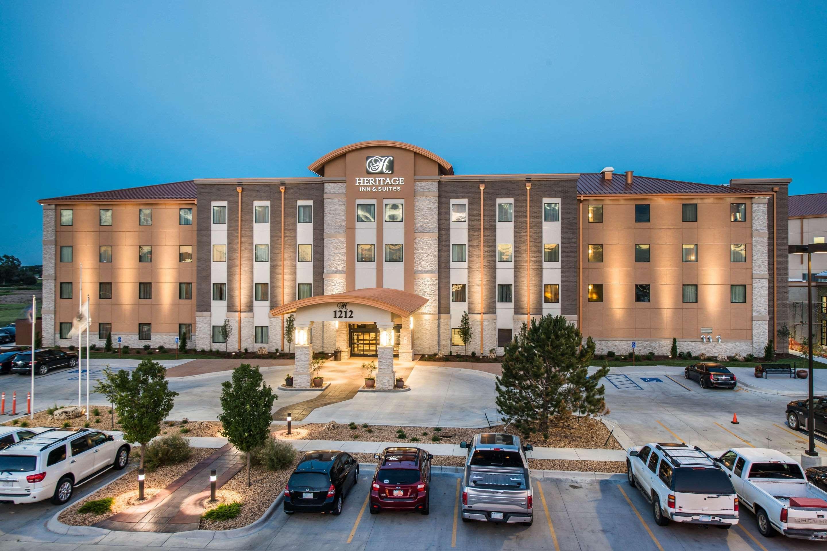 The Heritage Inn & Suites, Ascend Hotel Collection Garden City Bagian luar foto